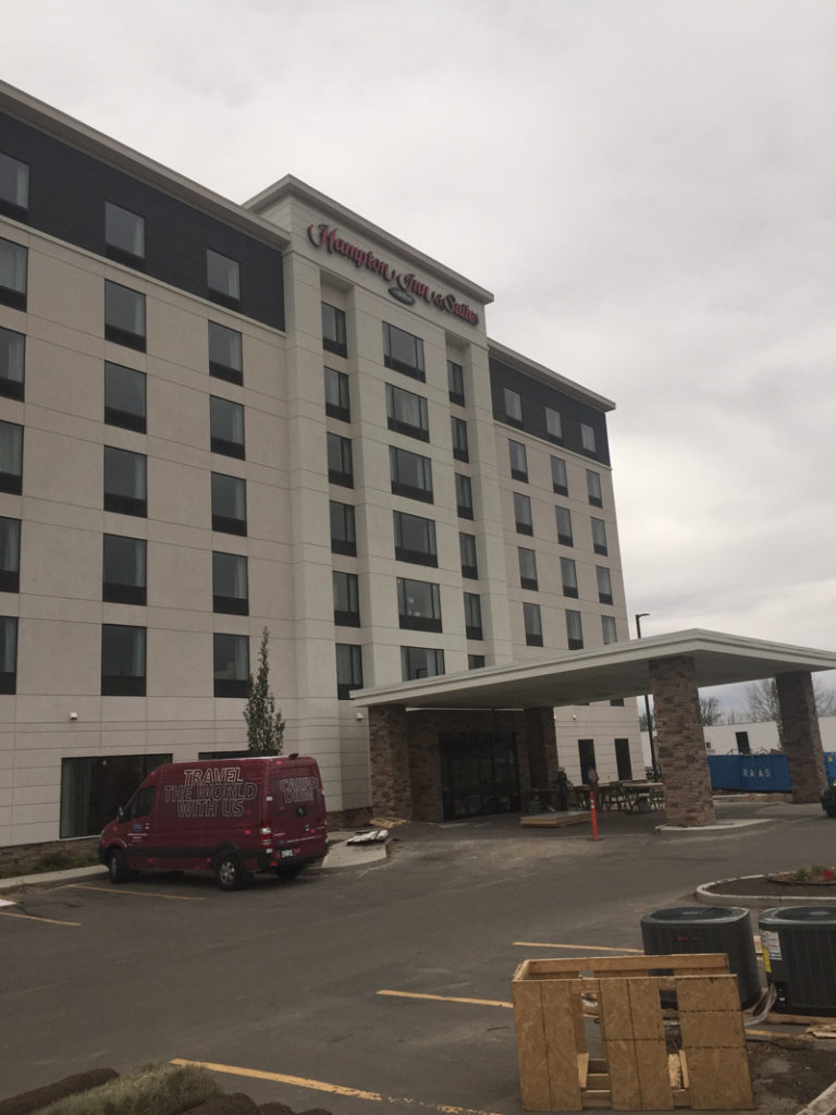 Saskatoon,-AB,-Hampton-Inn-&-Suites